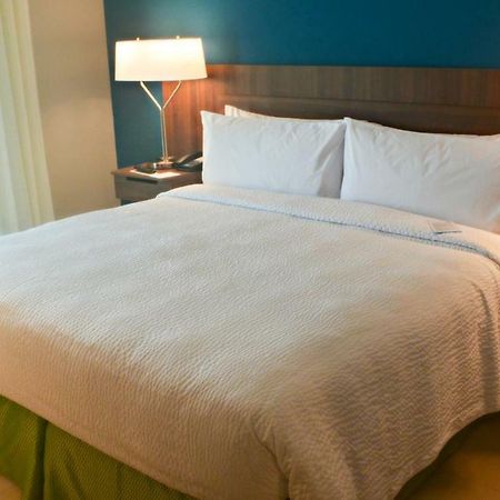 Fairfield Inn & Suites By Marriott Coatzacoalcos Buitenkant foto