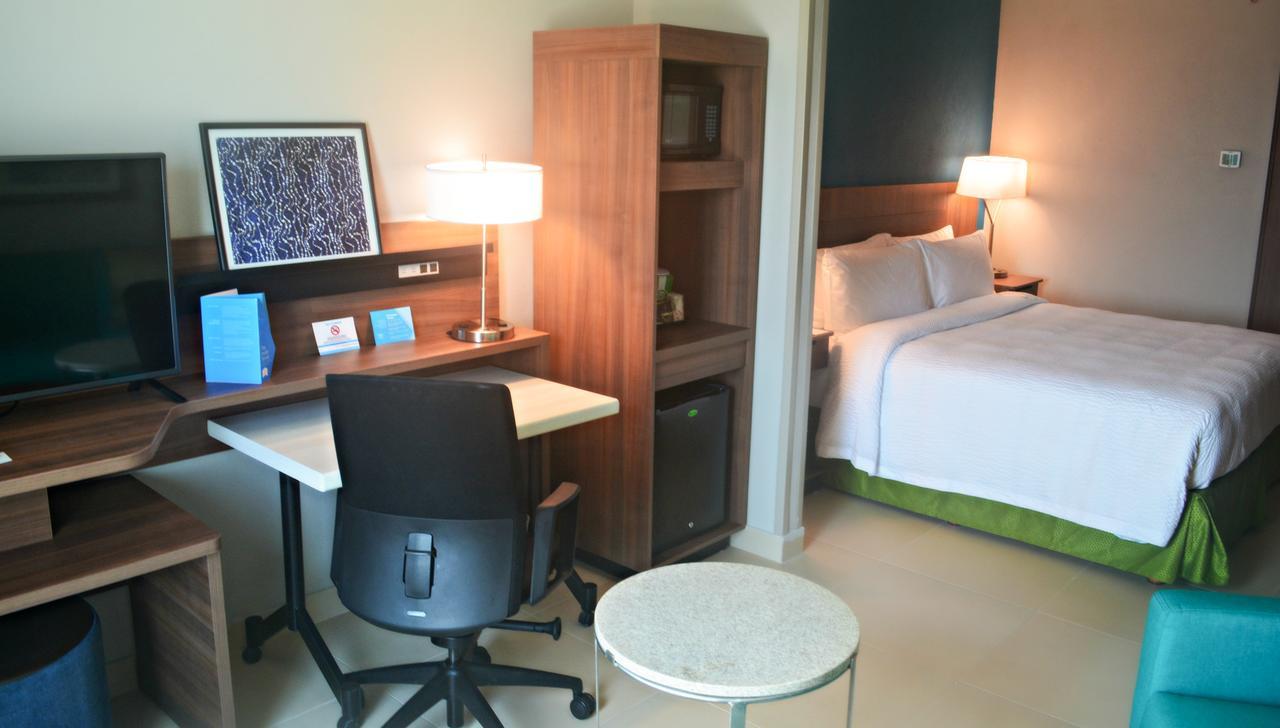 Fairfield Inn & Suites By Marriott Coatzacoalcos Buitenkant foto